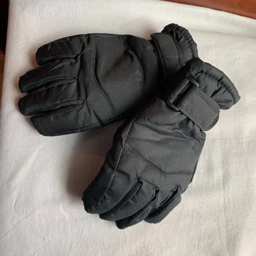 GLOVES - THINSULATE 40g youth medium ski gloves, black, waterproof, hook clip